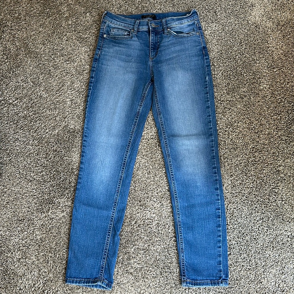 Banana Republic Girlfriend Jean Medium Wash Size 25